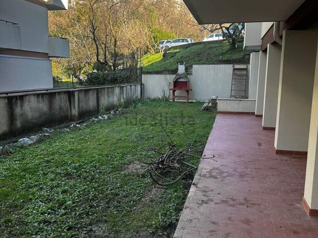 Appartamento in vendita di 70 m² in Via Commerciale