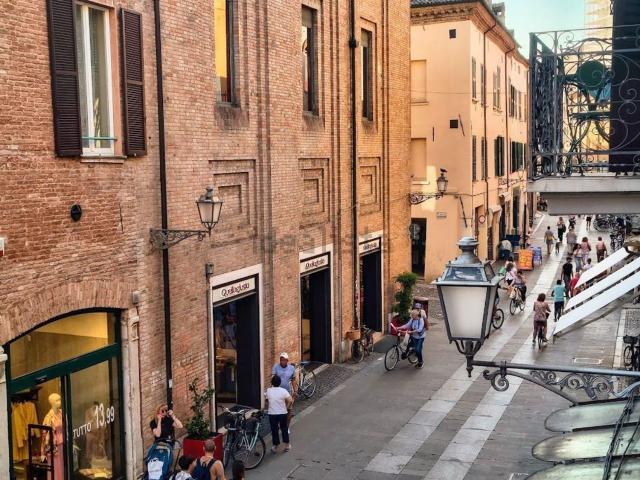 Appartamento in vendita di 70 m² in Via Contrari, 44