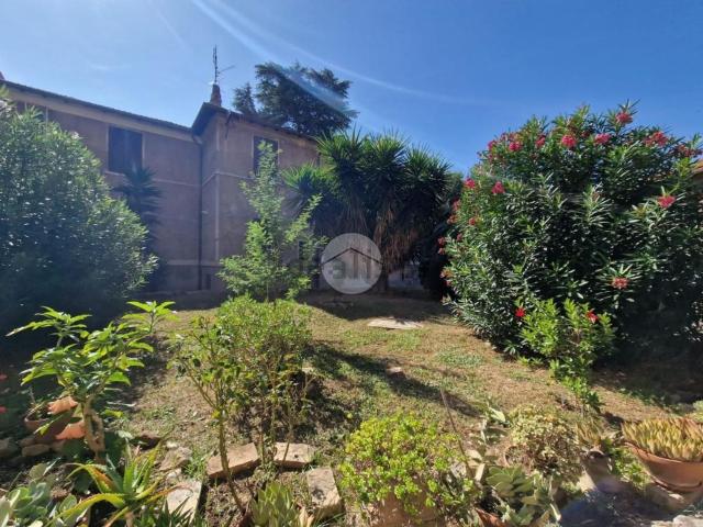 Appartamento in vendita di 70 m² in Via della Garbatella