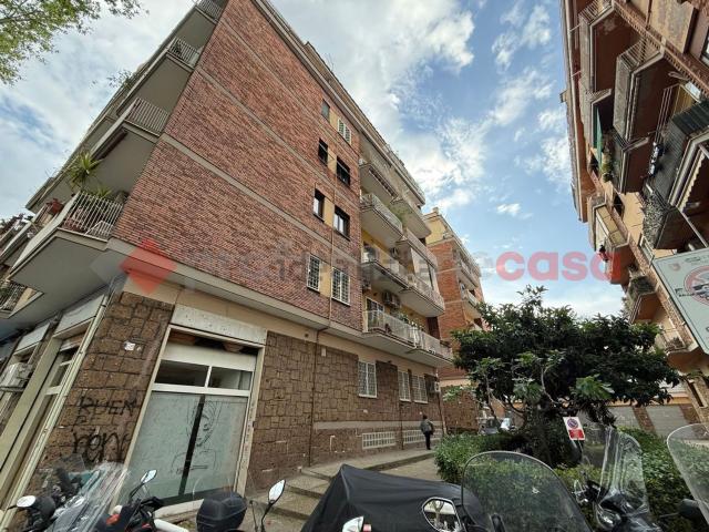 Appartamento in vendita di 70 m² in Via della Magliana