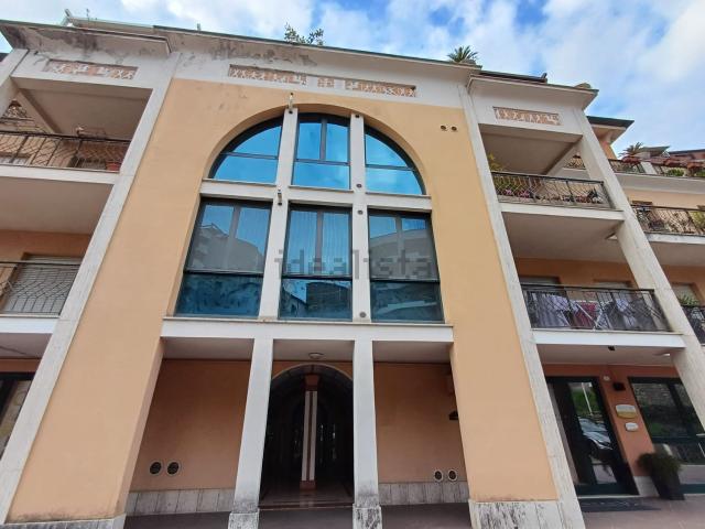 Appartamento in vendita di 70 m² in Via della Peschiera, 90