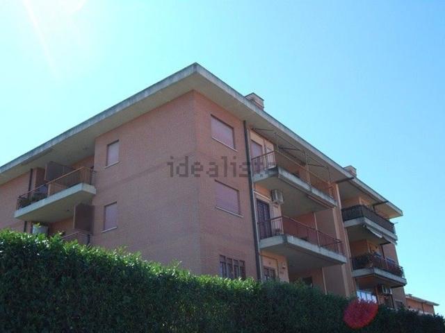 Appartamento in vendita di 70 m² in Via della Stazione di Ciampino, 120
