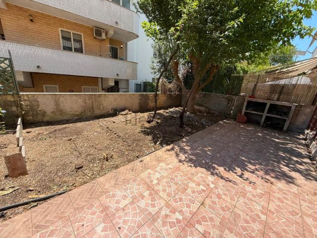 Appartamento in vendita di 70 m² in Via delle Dalie