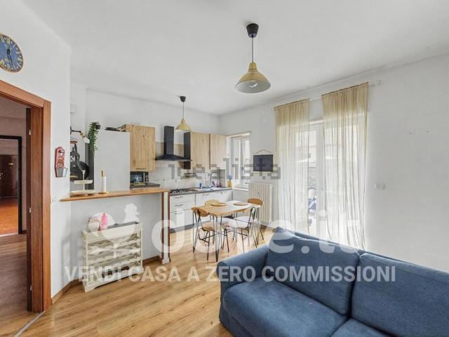 Appartamento in vendita di 70 m² in Via delle Medaglie D&apos Oro, 31