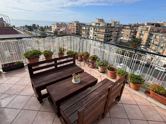 Appartamento in vendita di 70 m² in Via delle Nereidi, 35