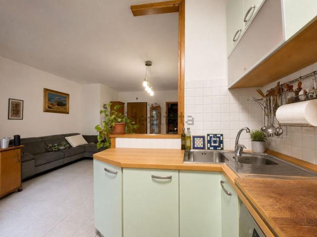 Appartamento in vendita di 70 m² in Via di Contea
