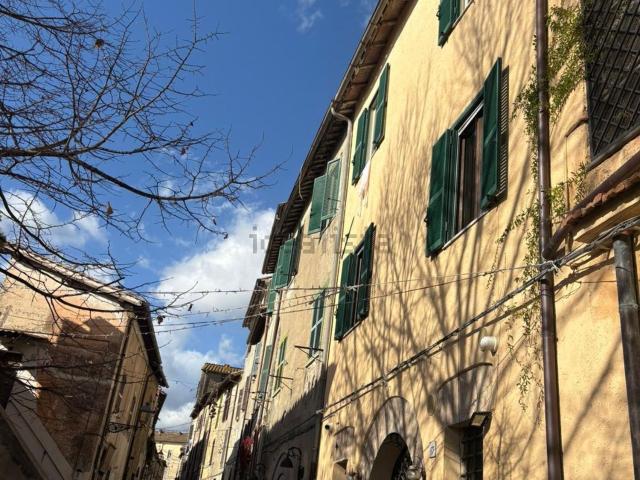 Appartamento in vendita di 70 m² in Via Fioravanti