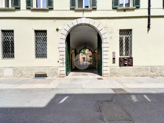 Appartamento in vendita di 70 m² in Via Fratelli Bronzetti, 18