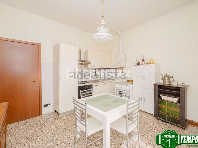 Appartamento in vendita di 70 m² in Via Francesco Carlone