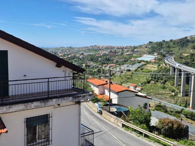 Appartamento in vendita di 70 m² in Via Gabriele D&apos Annunzio