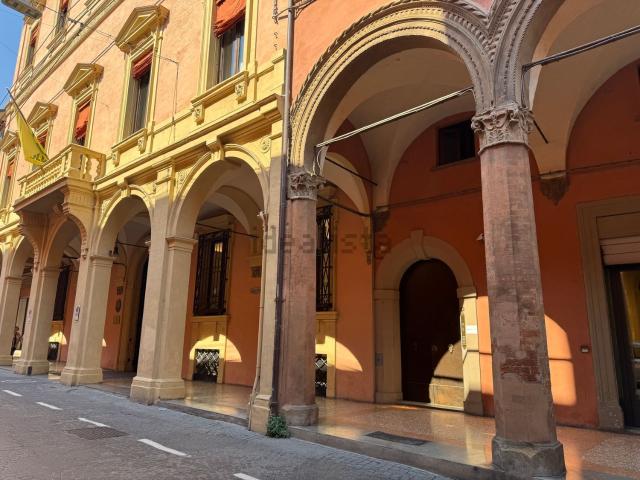 Appartamento in vendita di 70 m² in Via Galliera