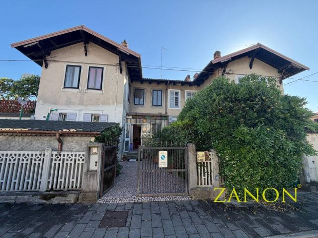 Appartamento in vendita di 70 m² in Via Genova, 27