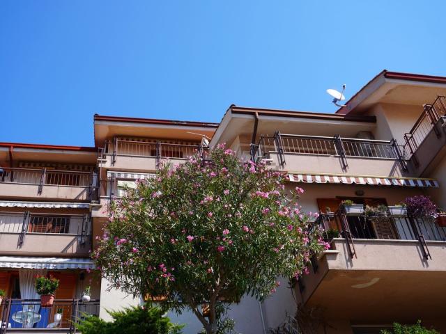 Appartamento in vendita di 70 m² in Via Giorni Santarò, 33