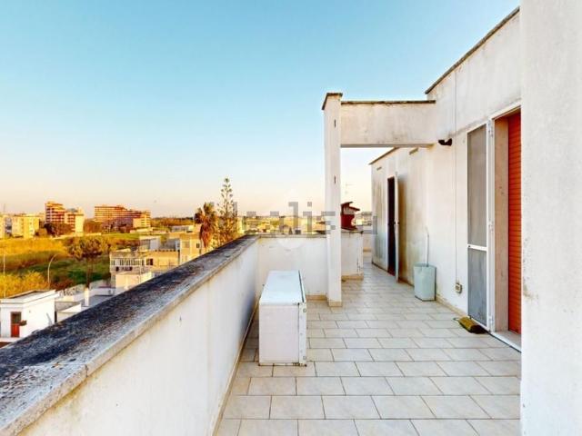 Appartamento in vendita di 70 m² in Via Giancarlo Bovio, 34
