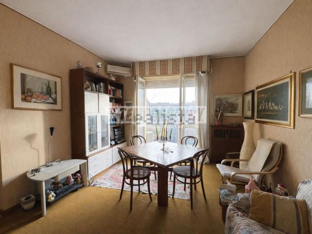 Appartamento in vendita di 70 m² in Via Giulio Crescenzi, 65