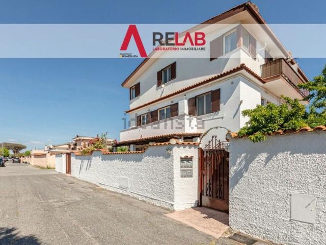 Appartamento in vendita di 70 m² in Via Giuseppe Dechelette, 101