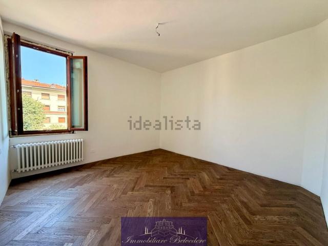 Appartamento in vendita di 70 m² in Via Giuseppe Giusti