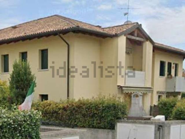 Appartamento in vendita di 70 m² in Via IV Novembre, 14