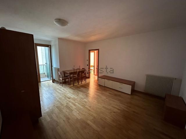 Appartamento in vendita di 70 m² in Via Lazzaris