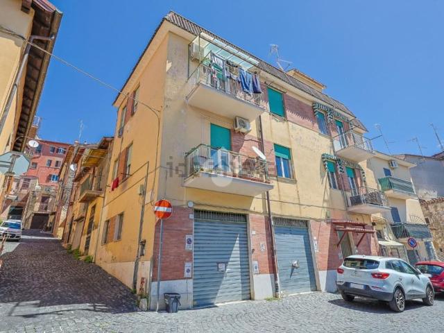 Appartamento in vendita di 70 m² in Via Laziale, 30