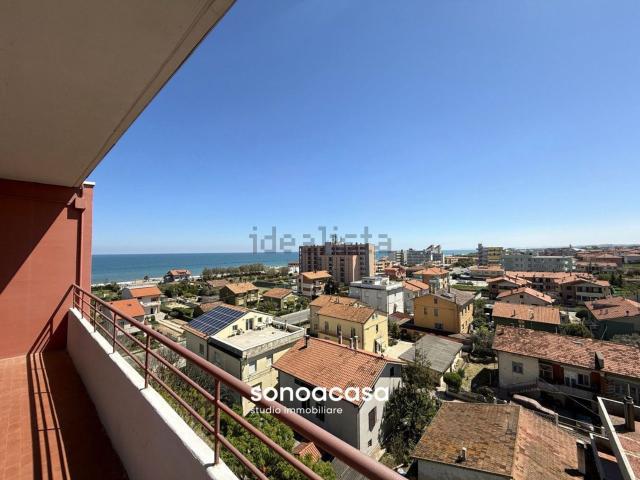 Appartamento in vendita di 70 m² in Via Litoranea, 240