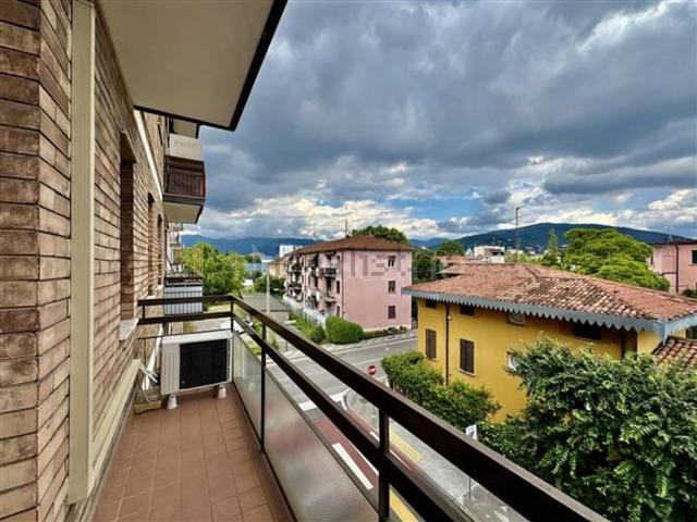 Appartamento in vendita di 70 m² in Via Lombardia