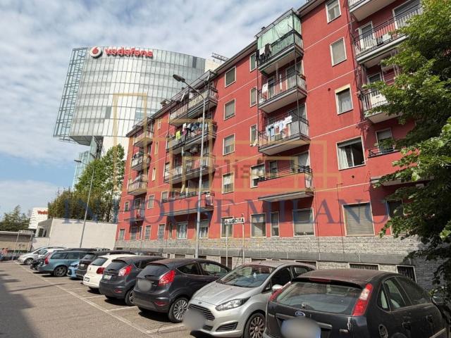 Appartamento in vendita di 70 m² in Via Lorenteggio