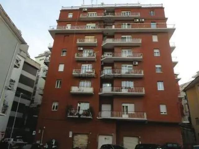 Appartamento in vendita di 70 m² in Via Luigi Colazilli, 5