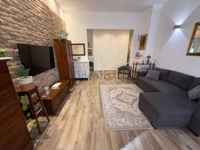 Appartamento in vendita di 70 m² in Via Meropia, 85