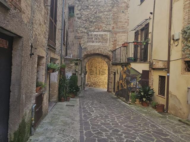 Appartamento in vendita di 70 m² in Via Montegrappa