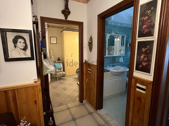 Appartamento in vendita di 70 m² in Via Montezemolo III Traversa, 1