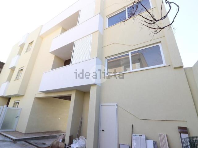 Appartamento in vendita di 80 m² in Via Oleandro, 12