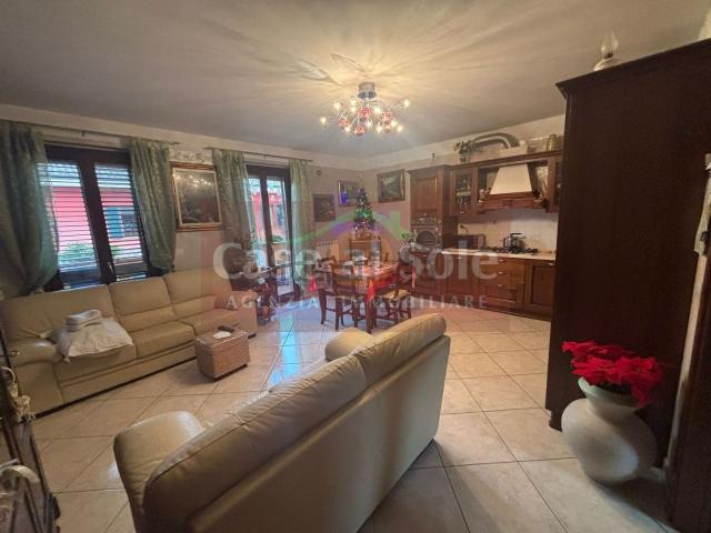 Appartamento in vendita di 70 m² in Via Pergolese, 102