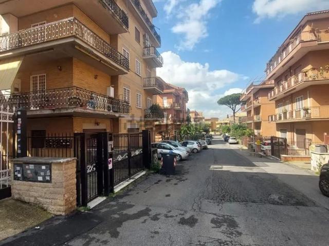 Appartamento in vendita di 70 m² in Via Rescaldina, 37