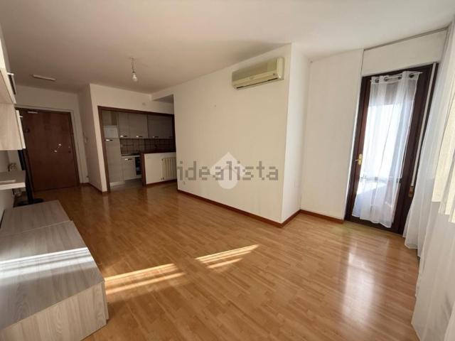 Appartamento in vendita di 70 m² in Via Romeo Gallenga, 110