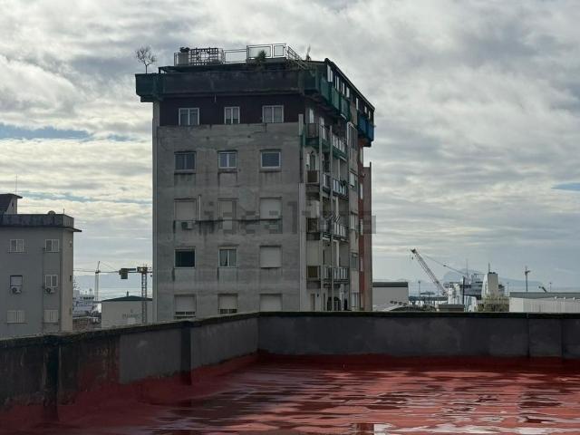Appartamento in vendita di 70 m² in Via Santa Maria delle Grazie a Loreto