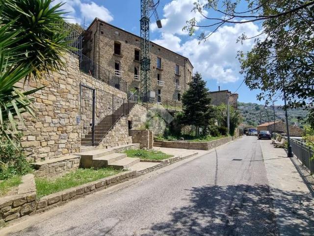 Appartamento in vendita di 70 m² in Via San Pietro, 1