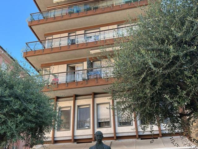 Appartamento in vendita di 70 m² in Via Sir Thomas Hanbury