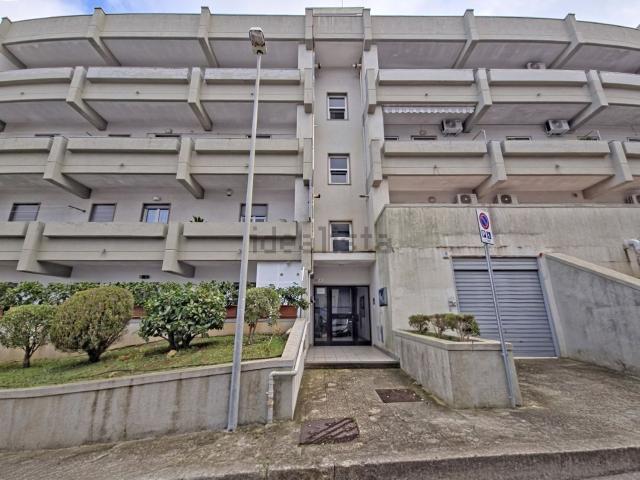 Appartamento in vendita di 70 m² in Viale Alcide de Gasperi, 13