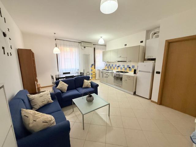 Appartamento in vendita di 70 m² in Viale Alessandro Guidoni, 19