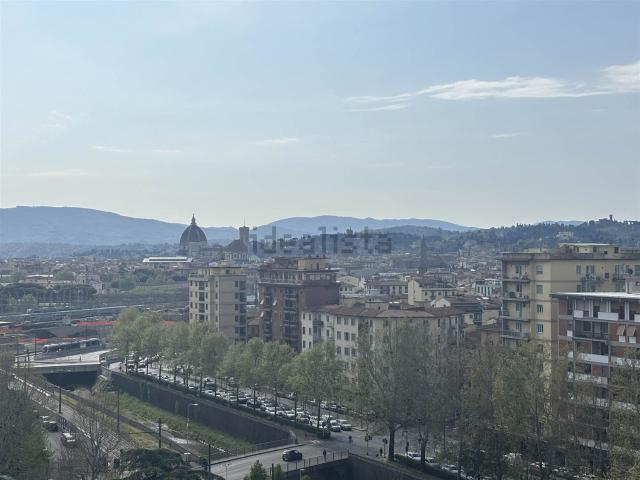 Appartamento in vendita di 70 m² in Viale Corsica, 11