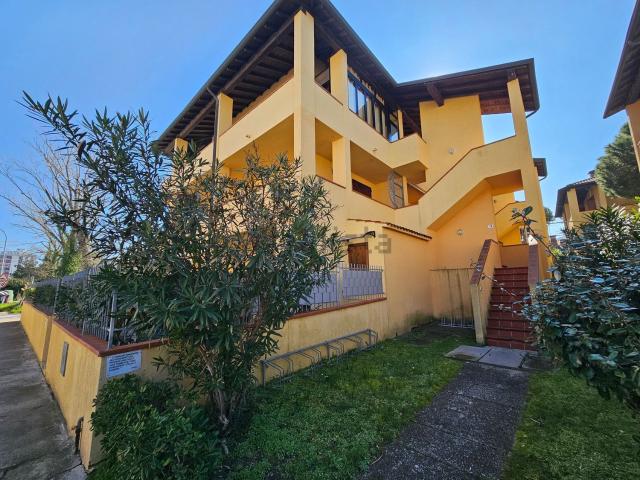 Appartamento in vendita di 70 m² in Viale Giacomo Leopardi, 73