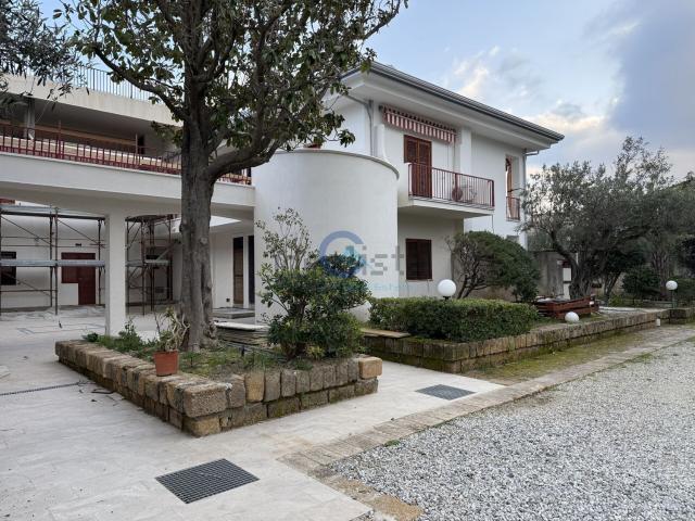 Appartamento in vendita di 71 m² in Contrada Calalunga, 113