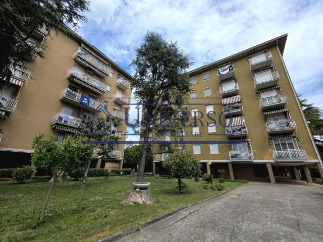 Appartamento in vendita di 71 m² in Via Ugo Foscolo, 31