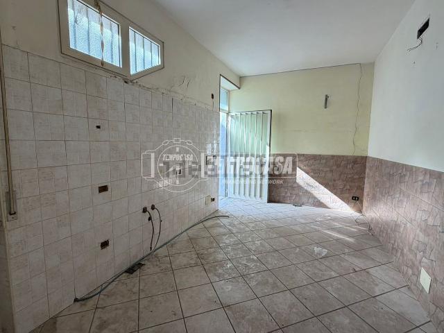 Appartamento in vendita di 71 m² in Via Umberto I, 78