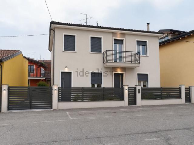 Appartamento in vendita di 71 m² in Via Valle, 11