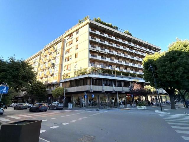 Appartamento in vendita di 71 m² in Via Alfonso Torelli, 4