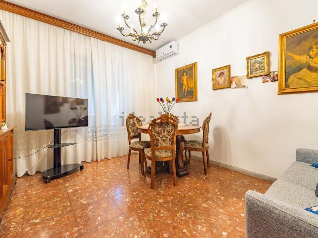Appartamento in vendita di 71 m² in Via Calpurnio Fiamma, 130
