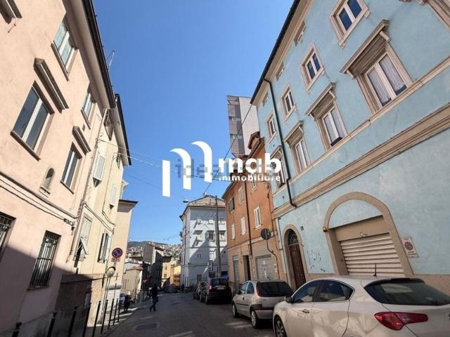 Appartamento in vendita di 71 m² in Via del Bosco, 32