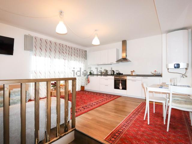 Appartamento in vendita di 71 m² in Via della Mendola, 104